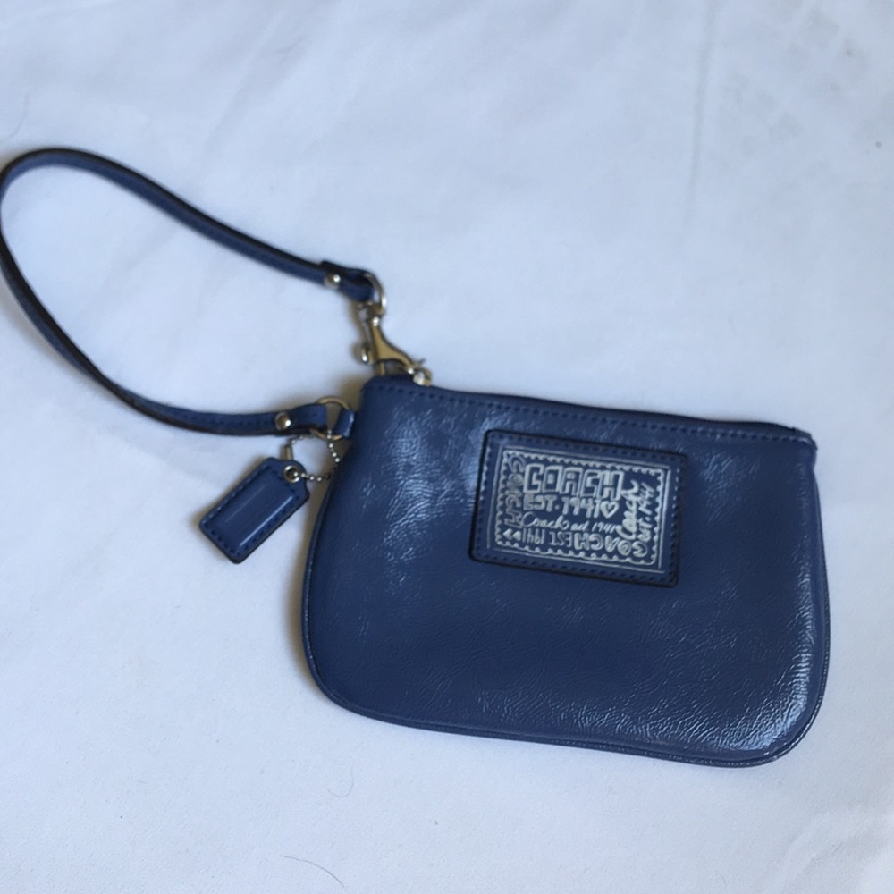 NWOT Coach Patent Leather Wristlet